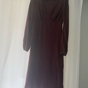 All in Favor Long Sleeve V-Neck Dress in Wine